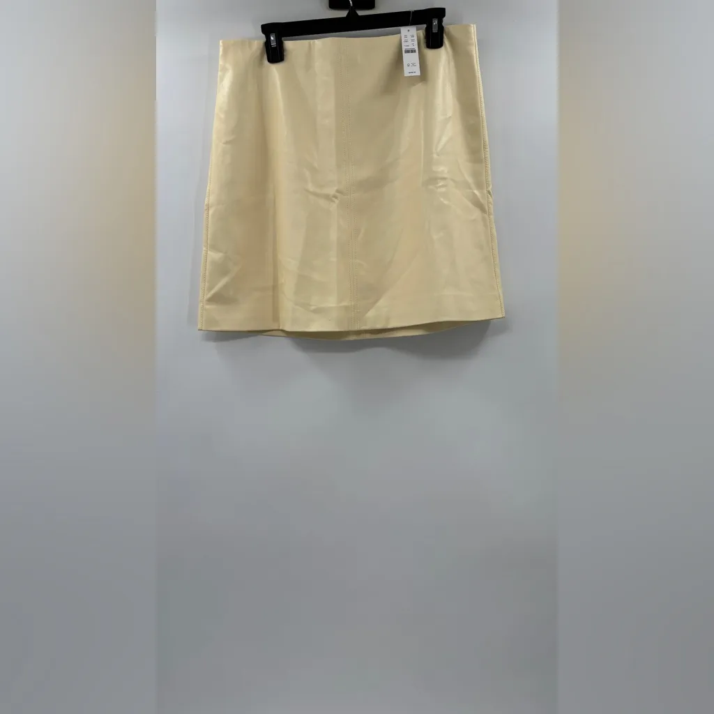 J.Crew Fairfax skirt in faux leather Pale Chamois - Image 4