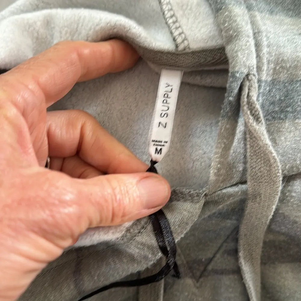 Z Supply Loft Camo Pullover Top Pullover hoodie, Pullover, Casual style - Image 7