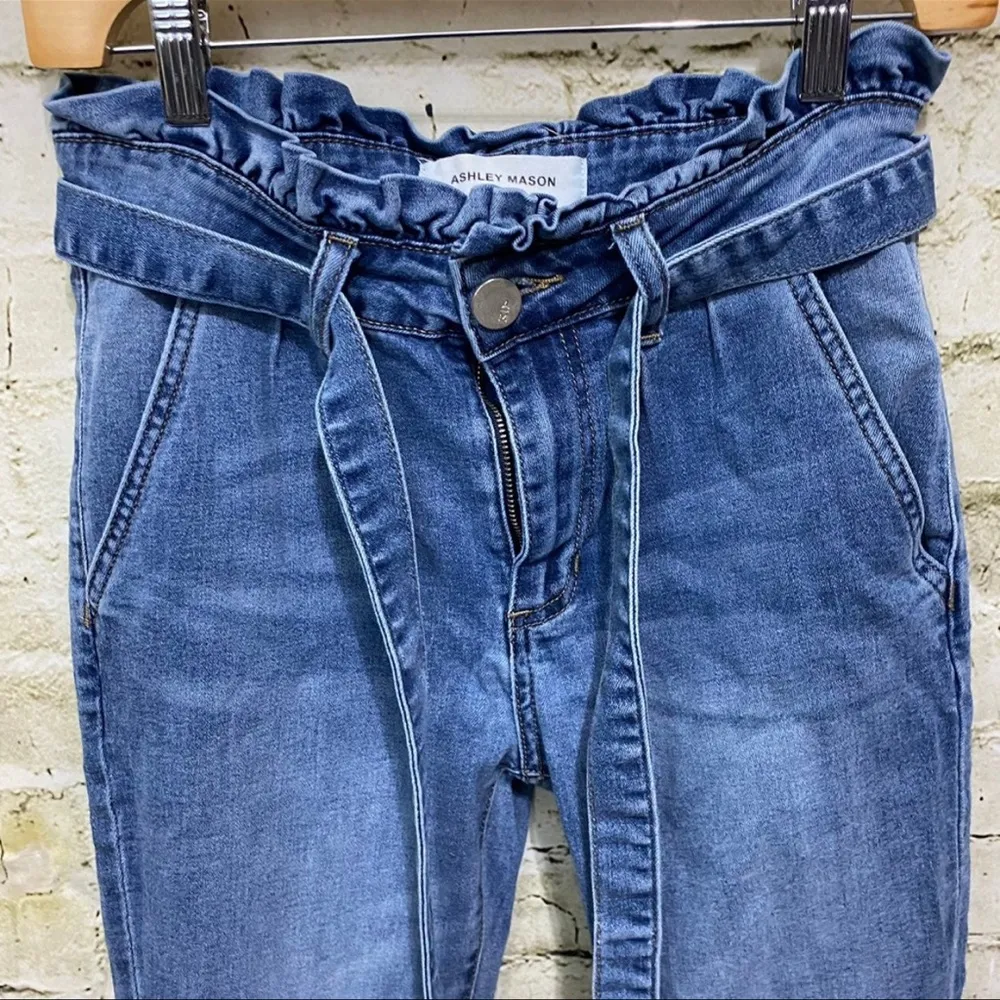 Ashley mason women paper-bag waist jeans size 13 tie waist medium wash - Image 3