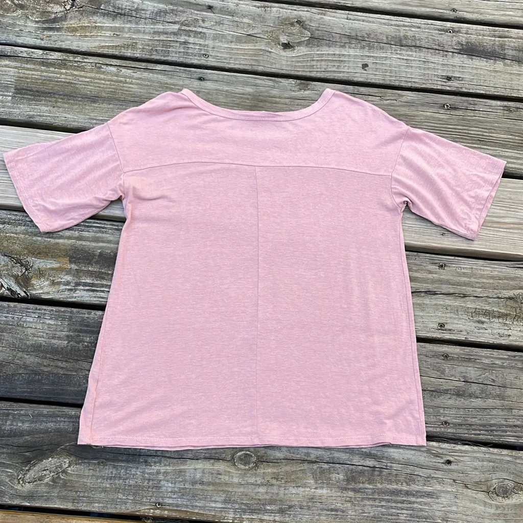 BKE Pink T-Shirt Small - Image 3