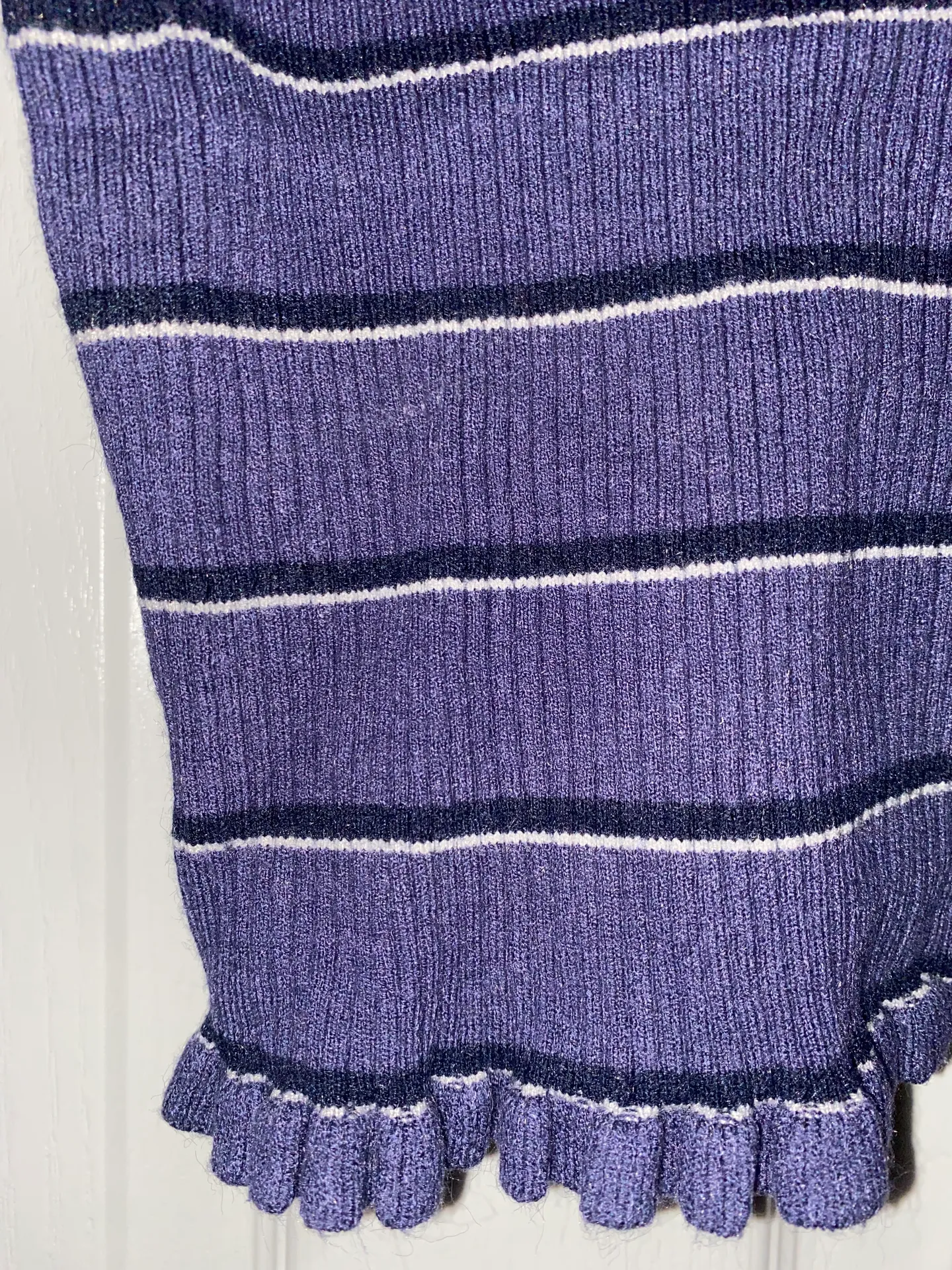 Cropped Sweater - Image 4