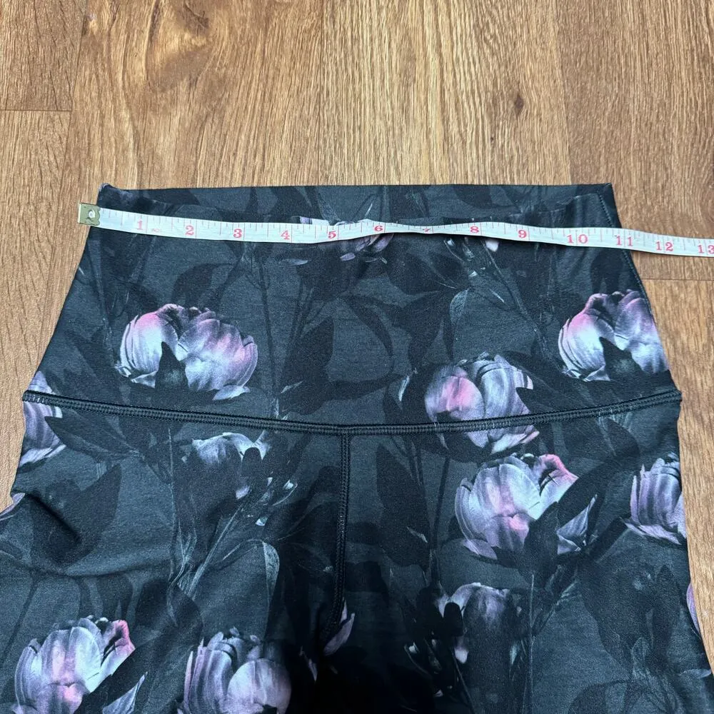 WITH Wear it to Heart Gray Peleton Pink Floral Yoga Pant Leggings Size Small - Image 5