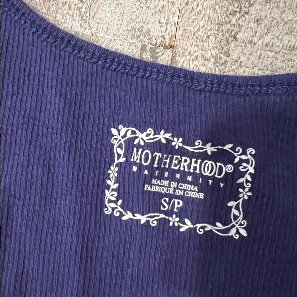 Women’s Motherhood Maternity Small Purple Dress - Image 3