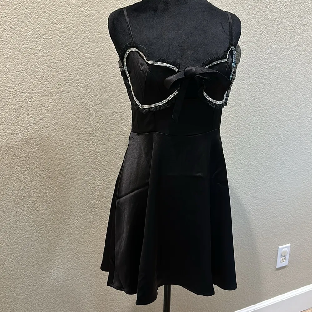 Chic Black satin Babydoll Dress with Bow Detail Size M - Image 3