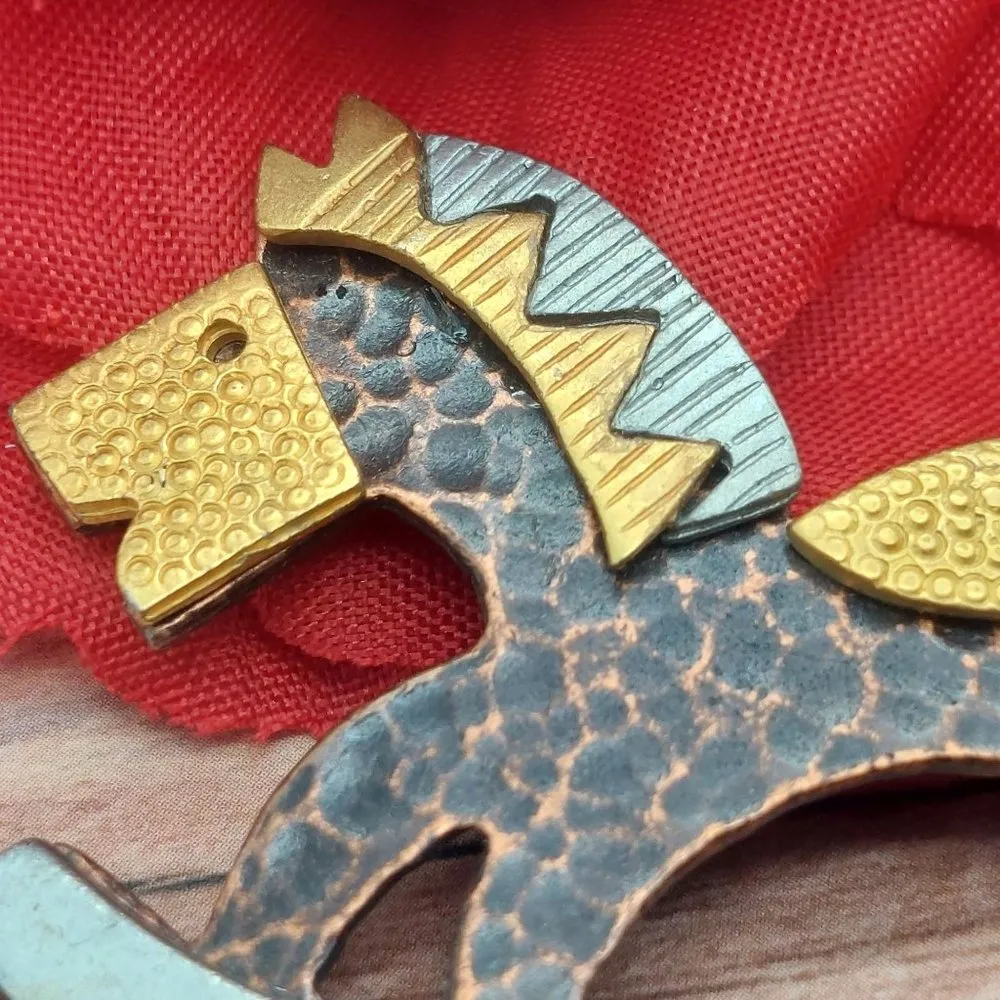 Liz Claiborne Tri Color Brooch Rocking Horse Pin Los Animales Baby Shower Mother - Image 2