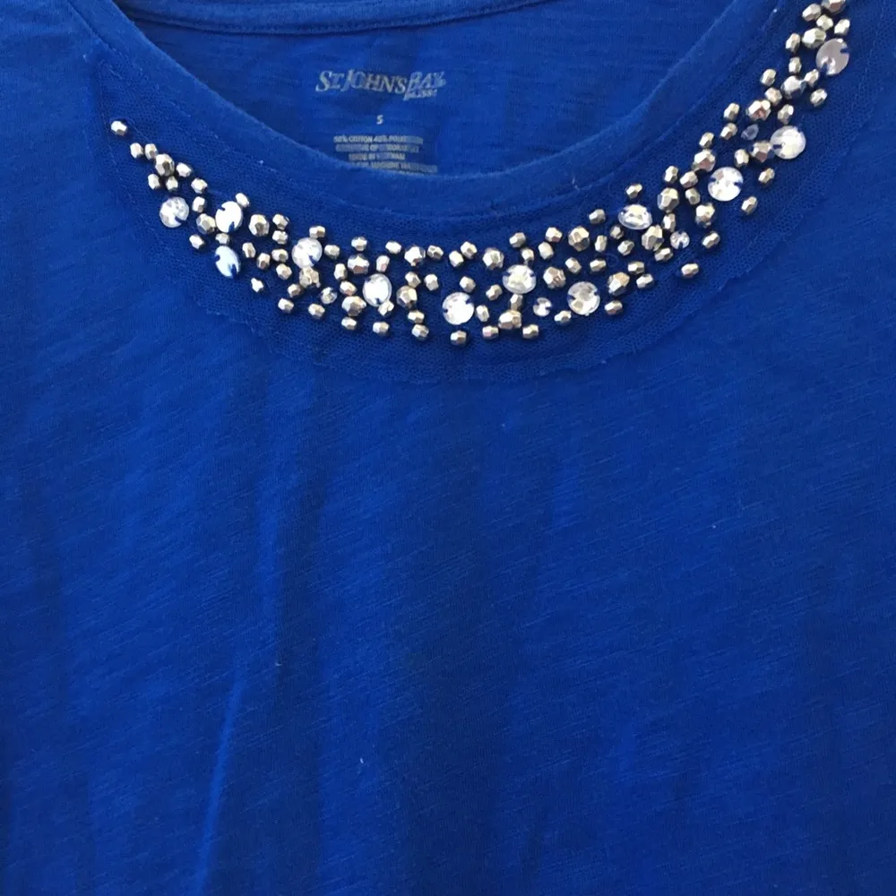 FINAL MARKDOWN Ladies St. John’s bay tee small - Image 2