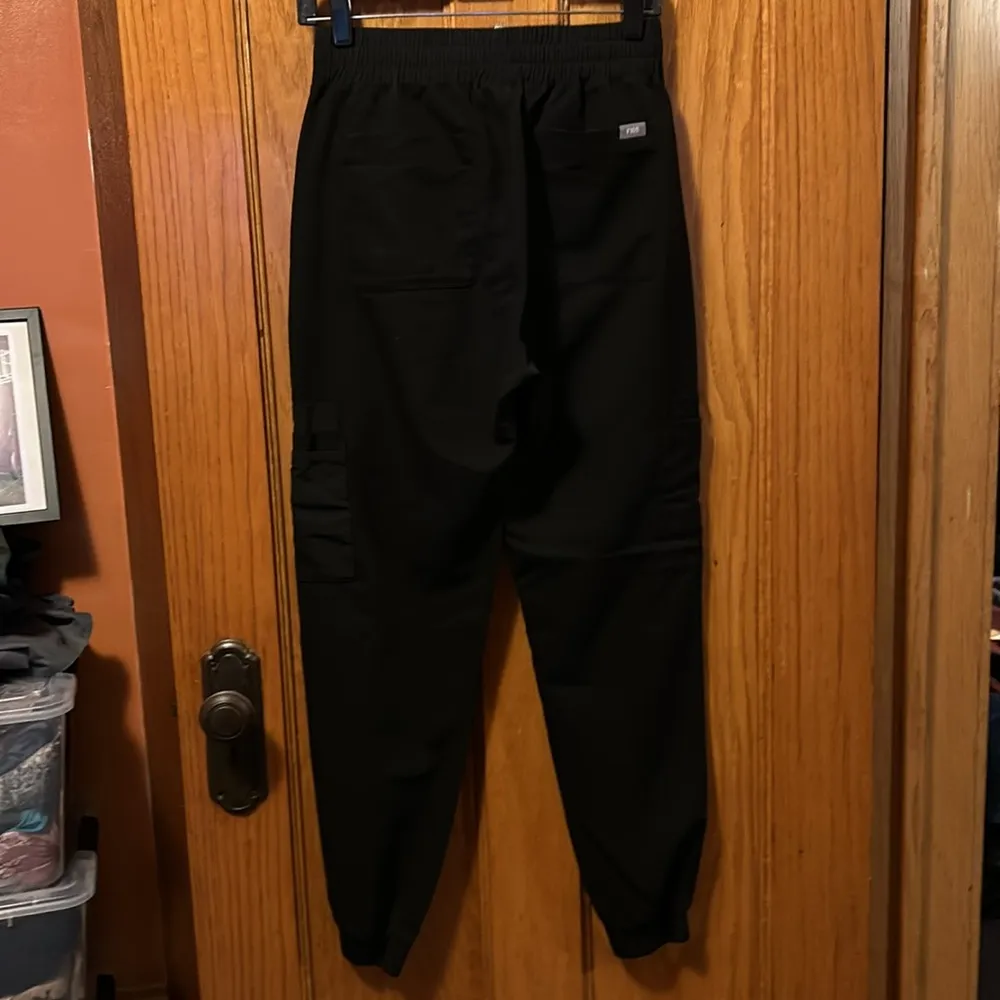 FIGS  21-Pocket Slim Jogger Scrub Pant Black, Size S - Image 6
