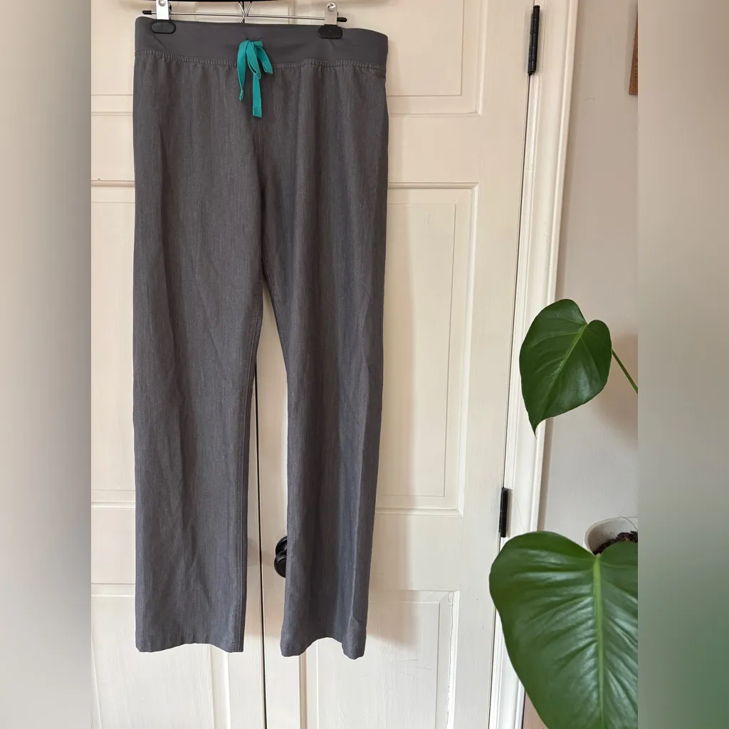 Figs Livingston Scrub Pants Graphite Gray Size Medium Tall Inseam Straight Leg - Image 2