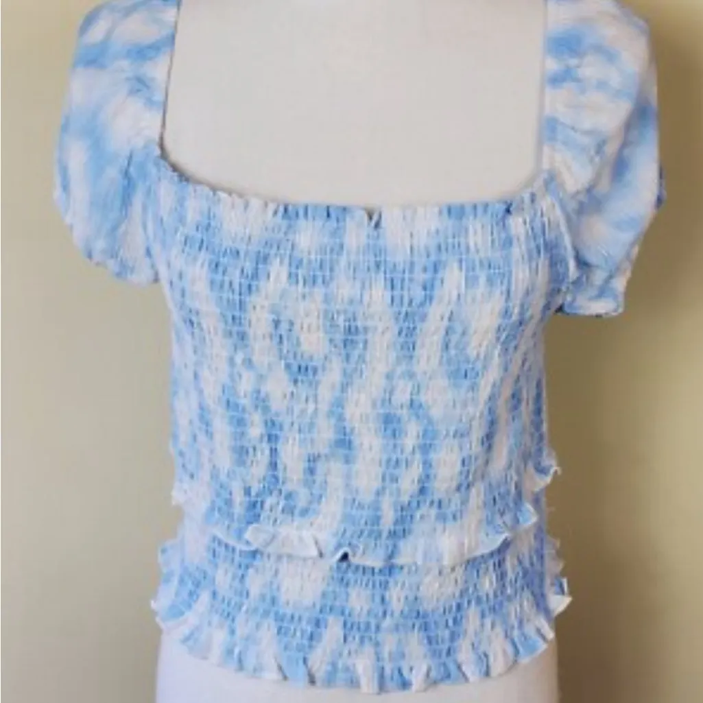 Lush Crop Top Women’s Blue White Tie Dye Smocked Large New with Tags - Image 4