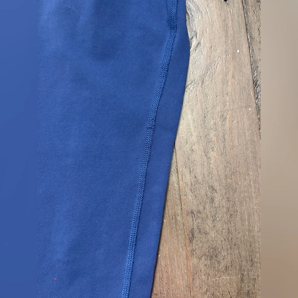 ALO Yoga Women’s High-Waist Capri Leggings – Small - Blue - Image 4