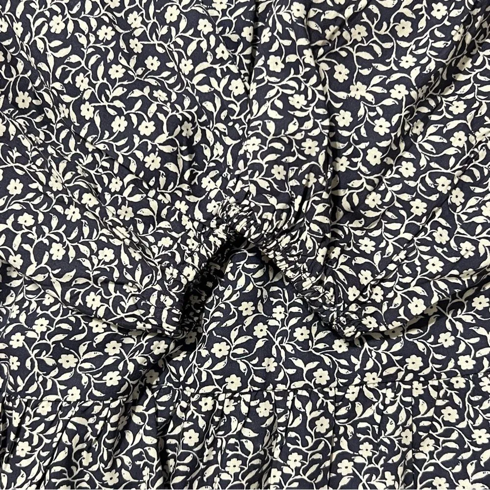 Old Navy Smocked Floral Babydoll Dress Blue MEDIUM Cottagecore Farm Prairie Boho - Image 6