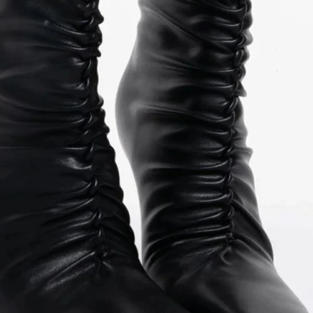 𝅺AZAELA Wang Crazy In Love Stiletto Bootie size 8 - Image 4