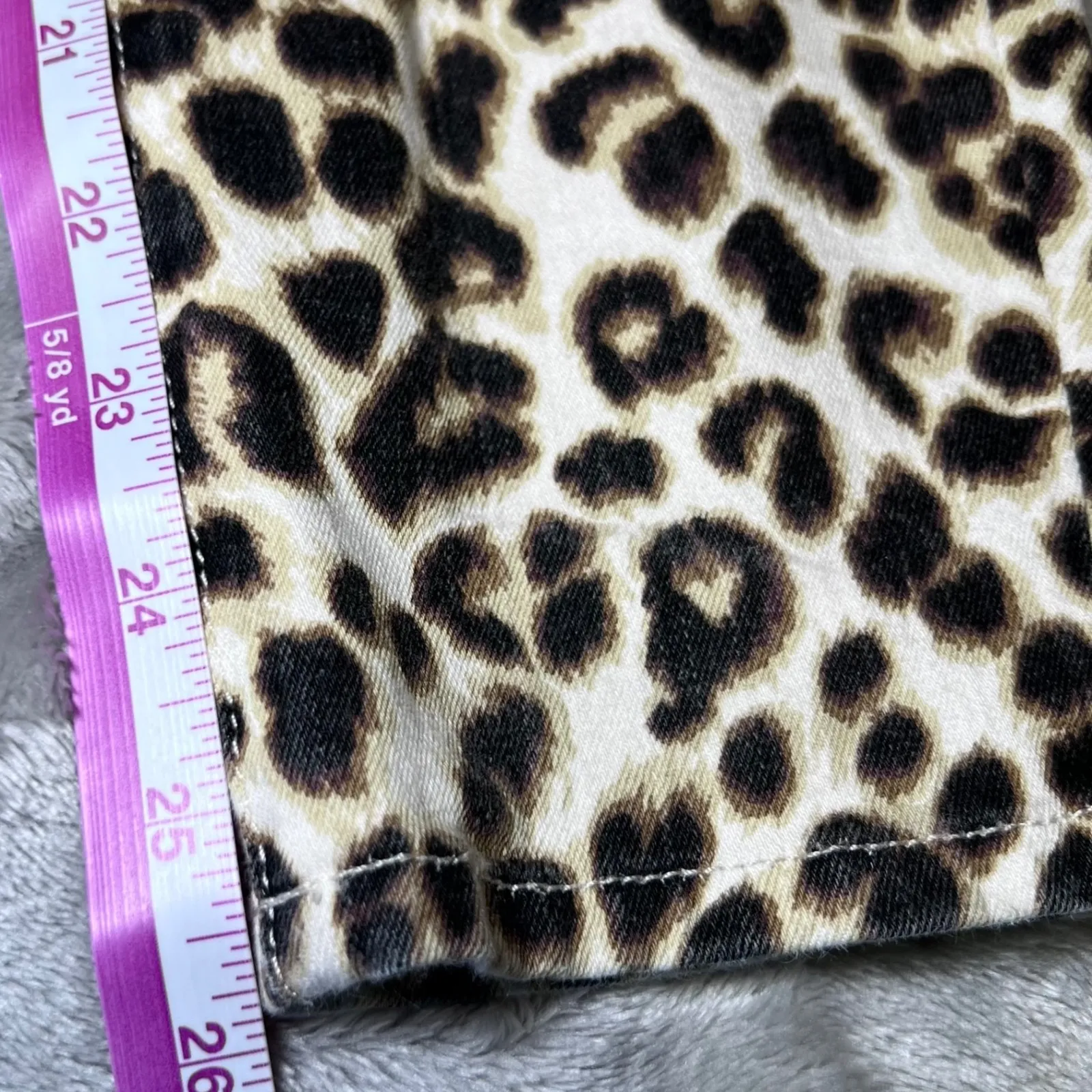 Frame Ali High Rise Cigarette Leopard Print Jeans Womens 27 Trendy Fashionable - Image 9