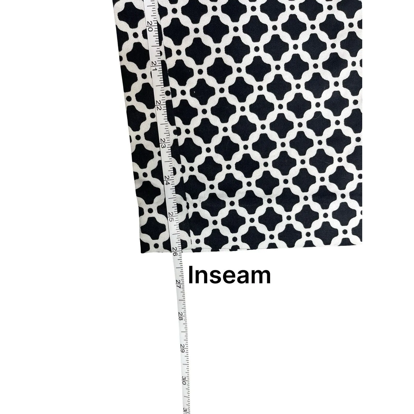 Dana Buchman Capri Pants Black and White Diamond Print Womens Size 2 - Image 7