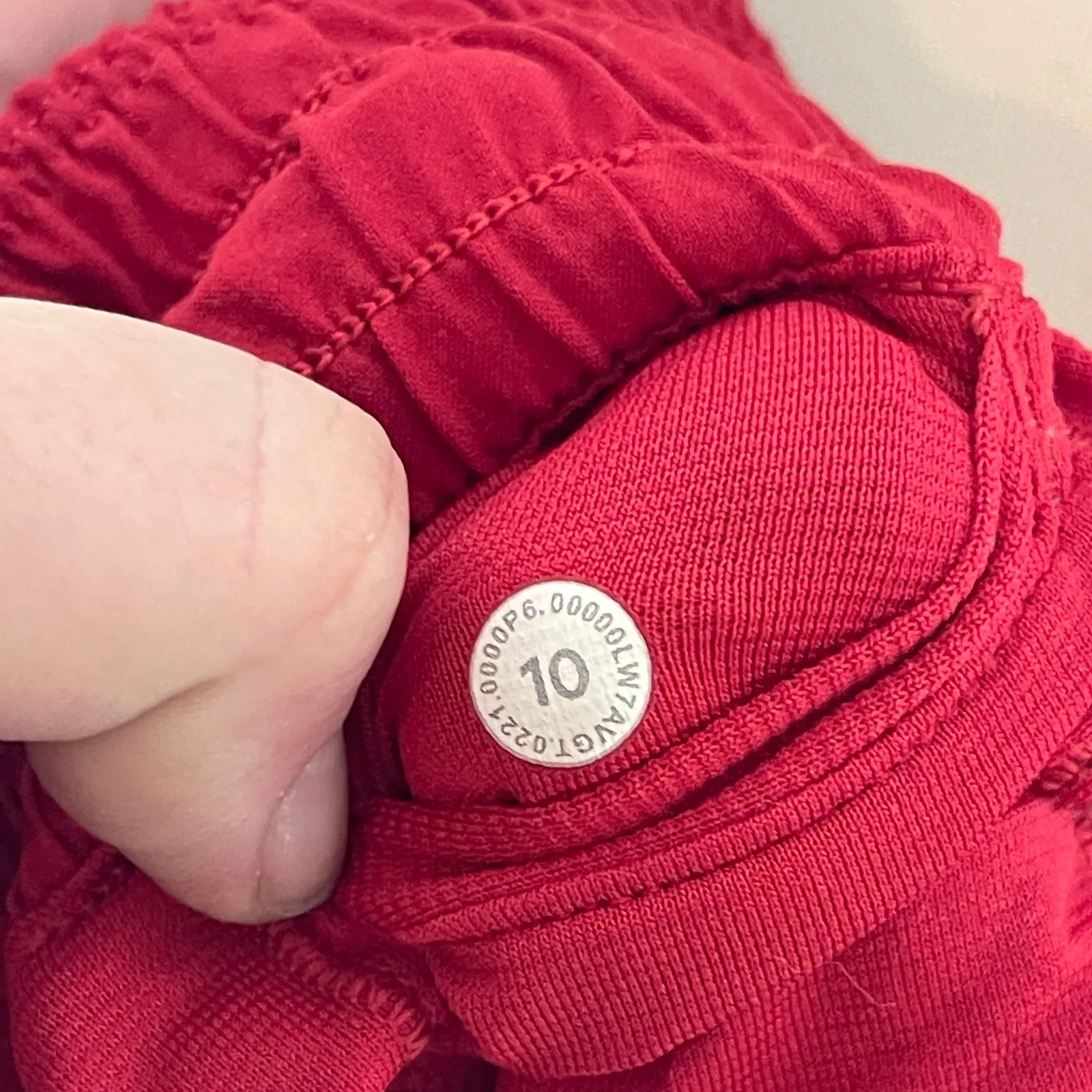 Lululemon Hotty Hot Short in dark red sz 10 - Image 5