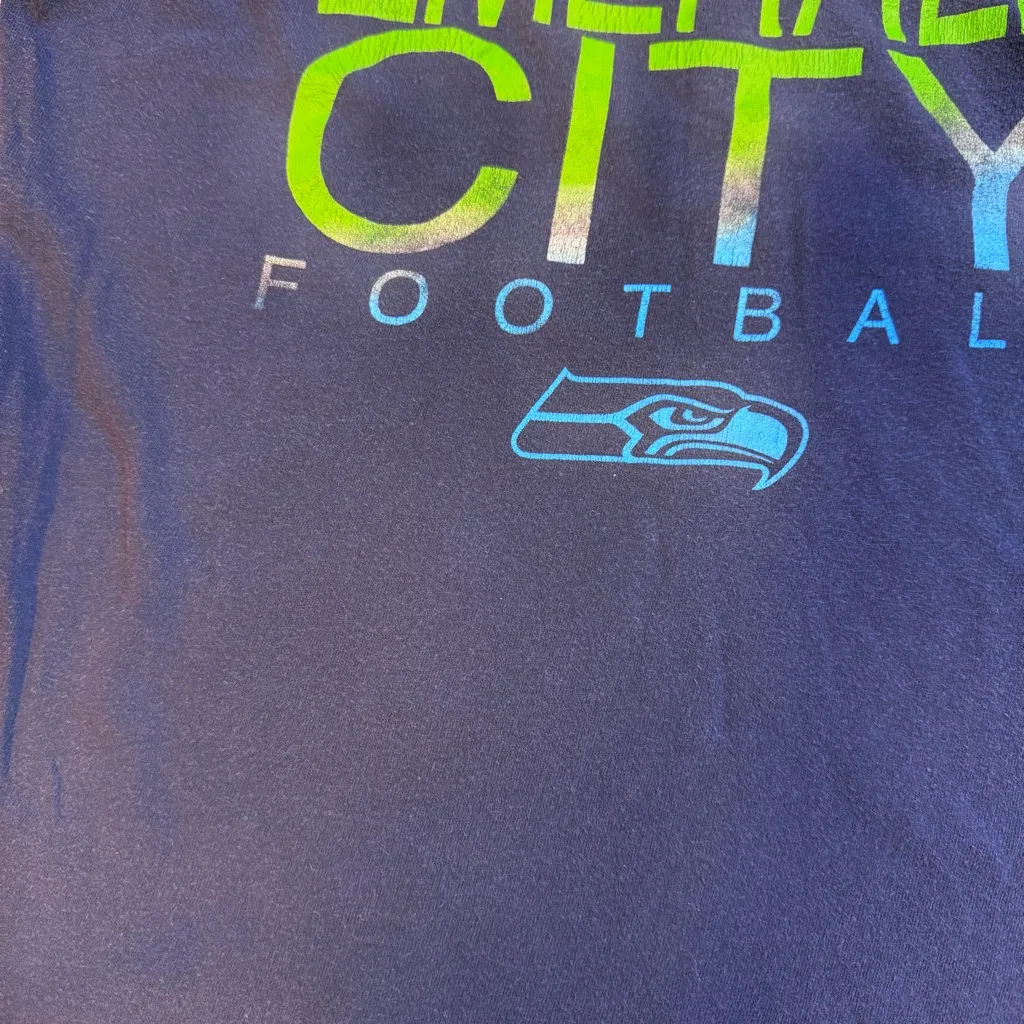 Seattle Seahawks Women’s Small Blue Green T-shirt Bundle Scarf Football NFL 12 - Image 3