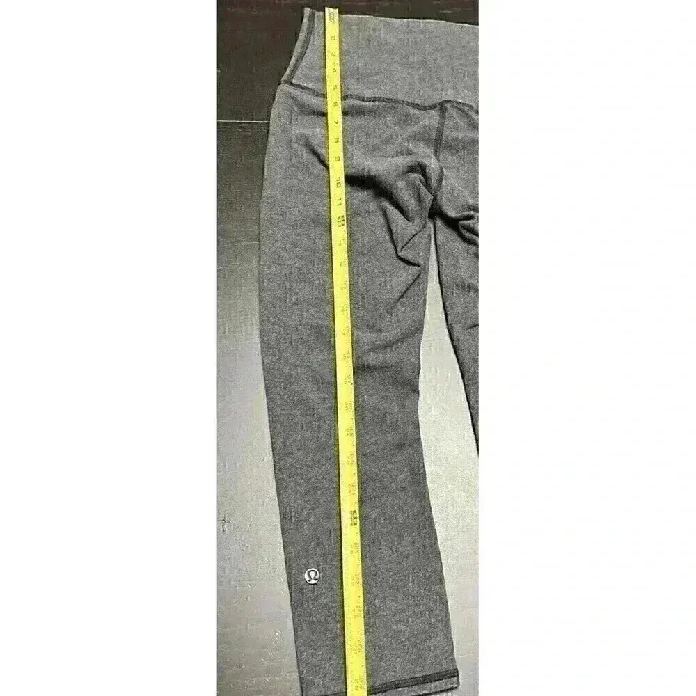 Lululemon Crop Women's Grey Leggings Gym Yoga Pants Size 4 - Image 4