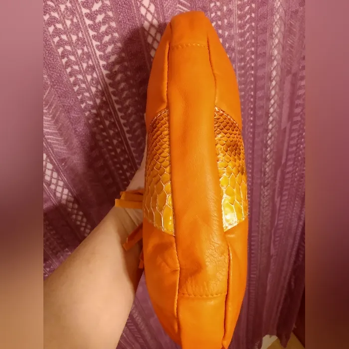 NWOT Jayne orange purse with snake bag - Image 6