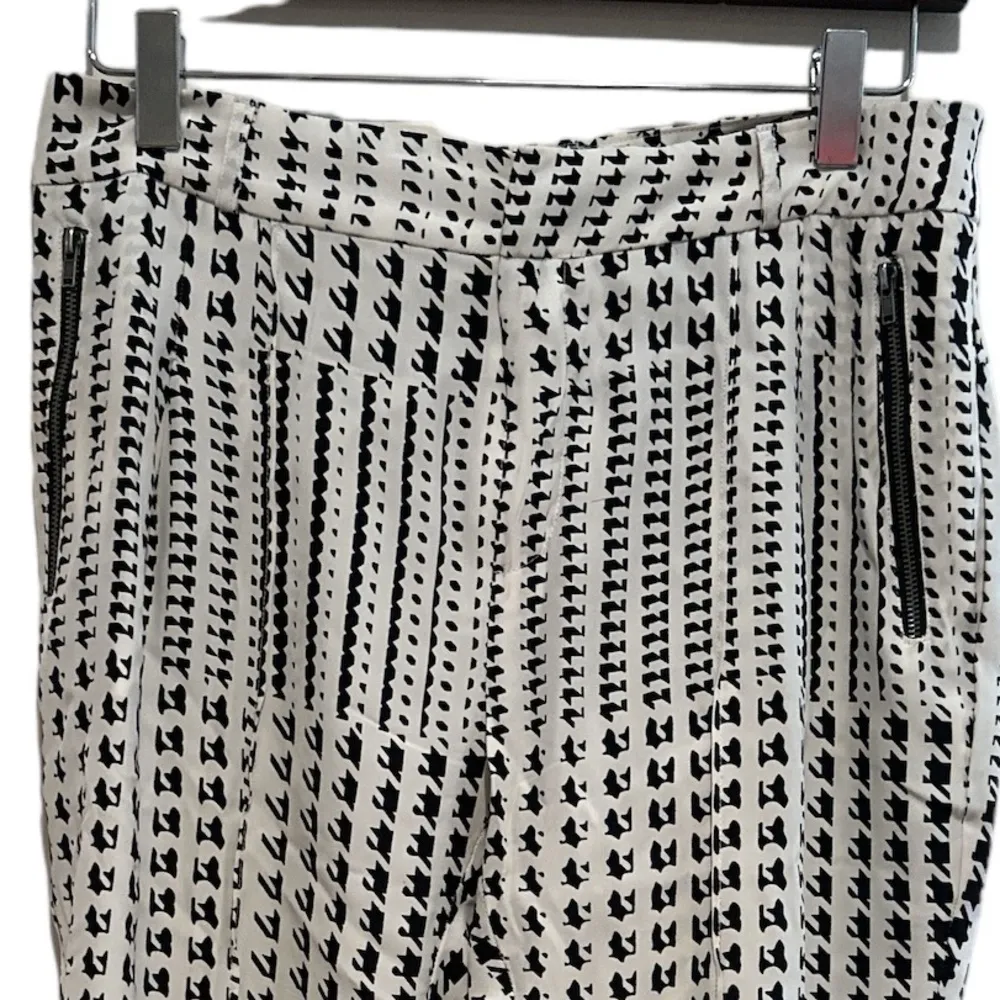 PARKER HIGH RISE BLACK WHITE HOUNDSTOOTH SILK PANTS - Image 5