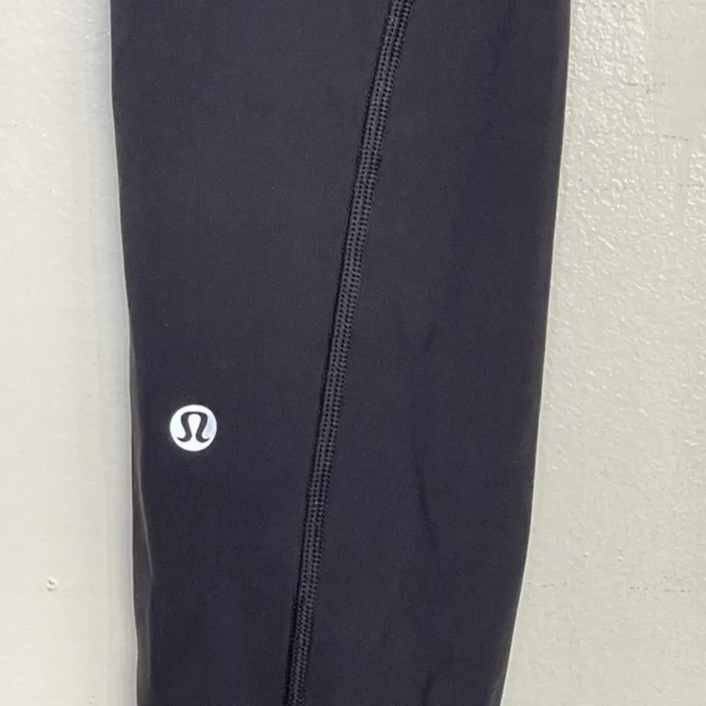 Lululemon Womens Extra Mile Crop Reflective Black Leggings Crop Size 2 Running - Image 9