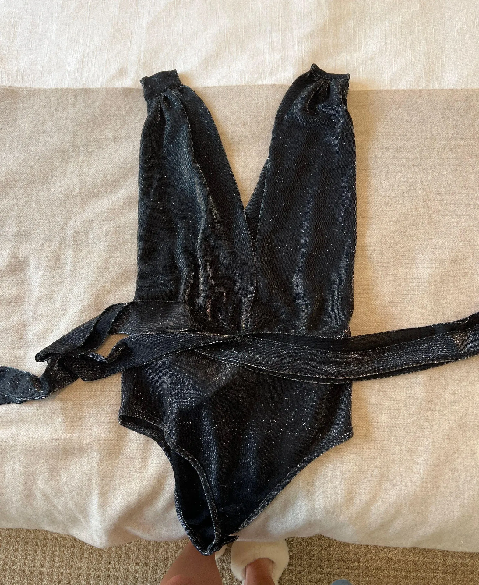 superdown Revolve  Sparkle Bodysuit - Image 4