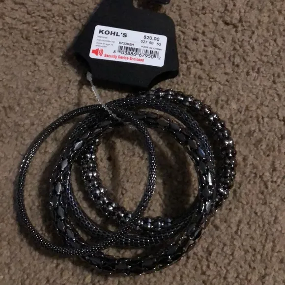 NWT kohls 4 dark silver/‎ metallic colored bracelets Silver - Image 3