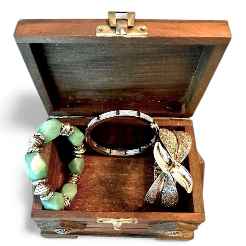 JEWELRY 5 piece bundle with wooden keepsake box Green - Image 2