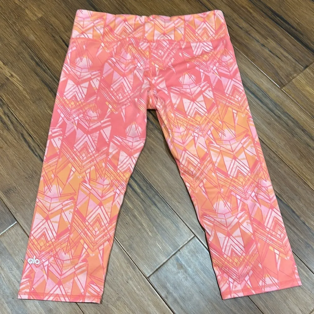 ALO Yoga orange capri leggings - Image 5