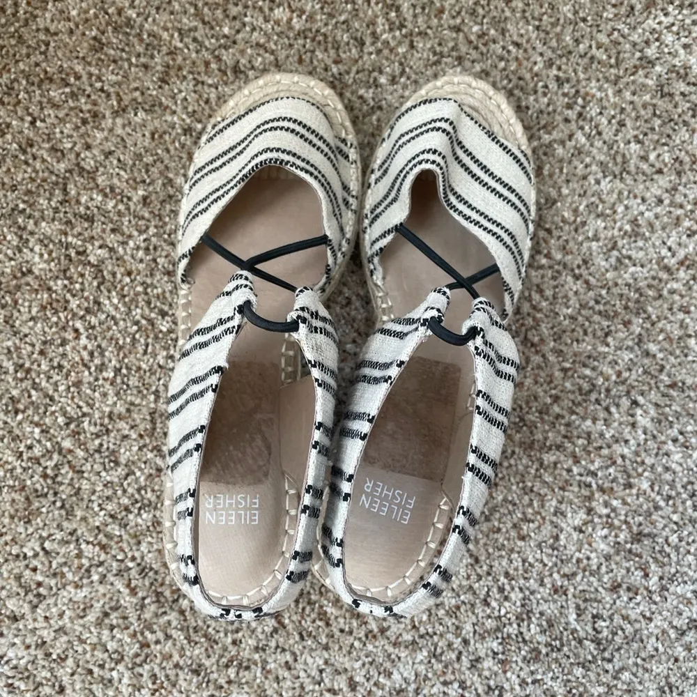 Eileen Fisher Women's Agnes Tan Black Striped Espadrille Wedge NWOT Size 9.5 - Image 5