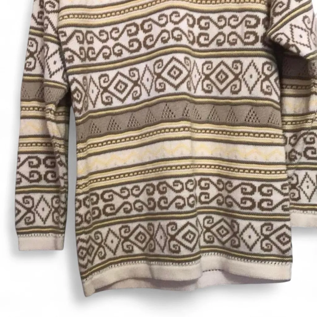 Women's L Eclectic Grandpa Cream Yellow Tan Striped Design Long Sleeve Sweater White Size L - Image 2