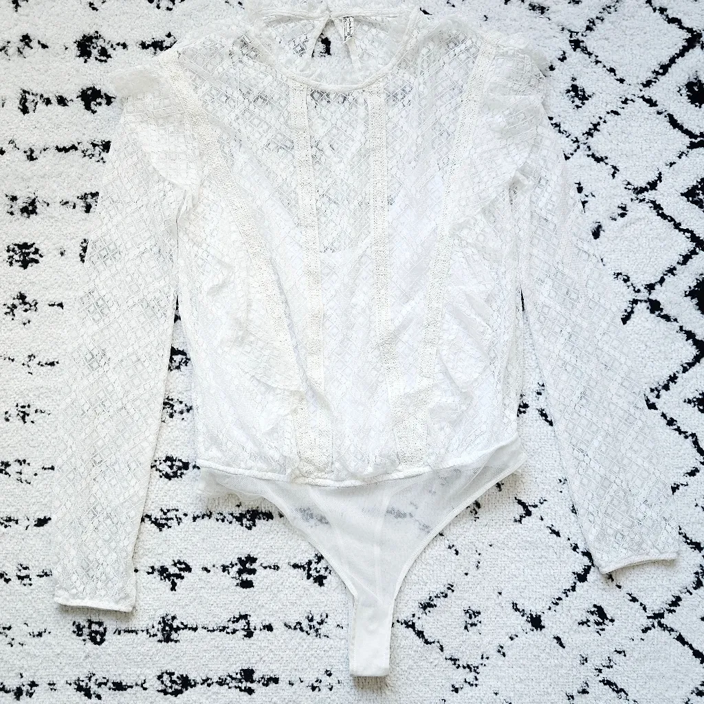 Intimately Free People Goldie Lace Bodysuit Ivory White Lined‎ Women's Sz  Small - Image 11