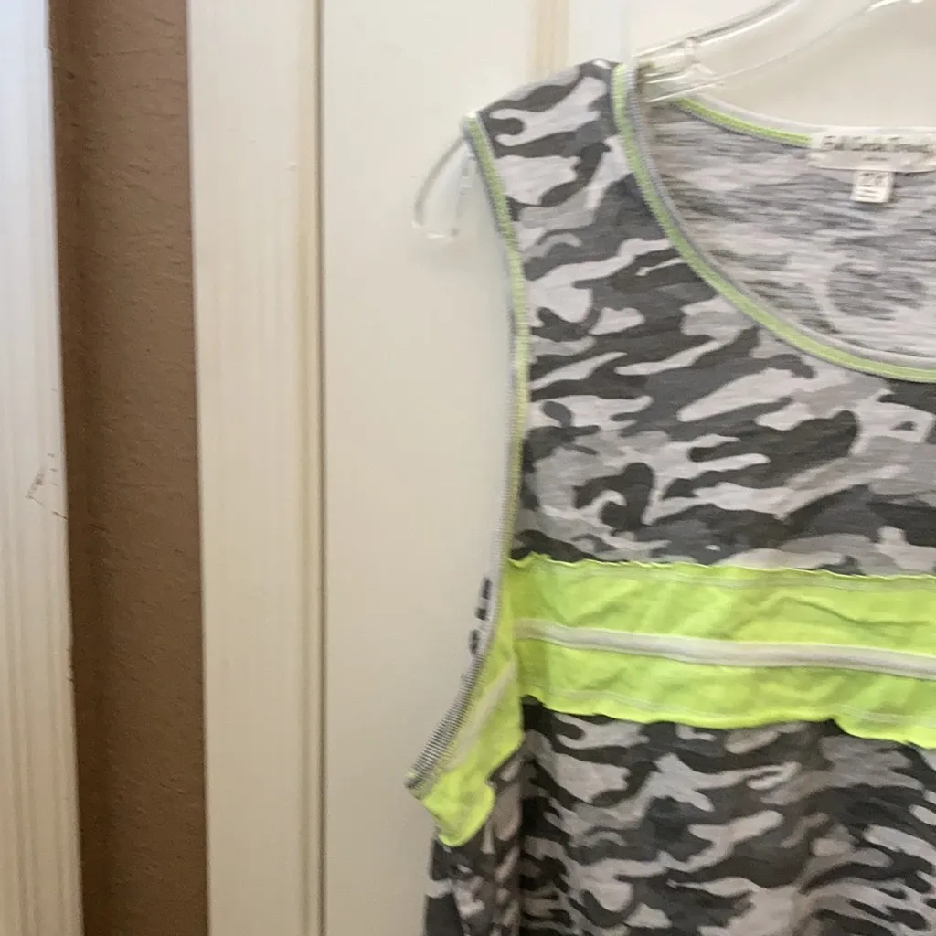 FINAL MARKDOWN Full circle trends tank top 1x NWT - Image 2