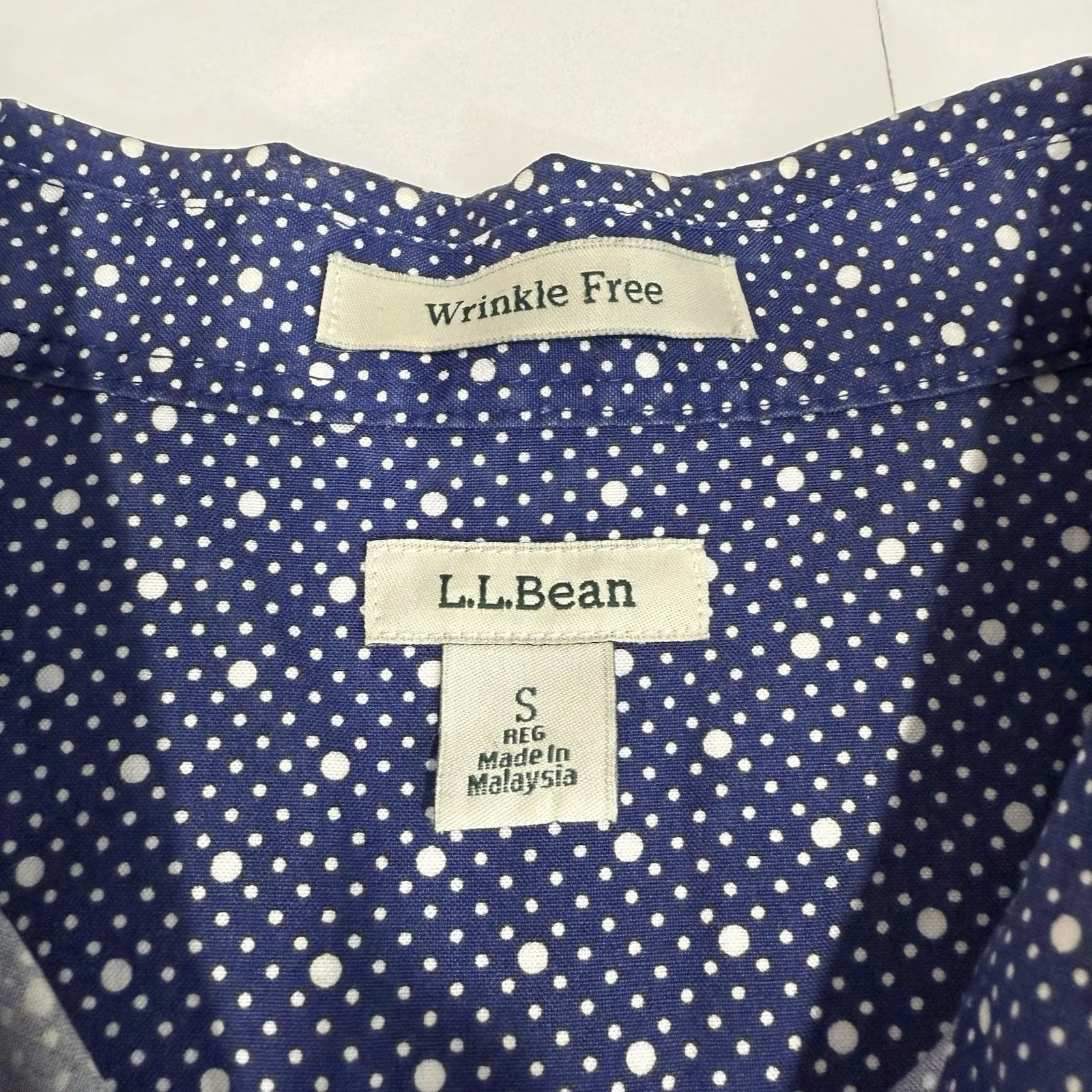 LL‎ Bean Blue Dots Wrinkle Free Pinpoint Oxford Long Sleeve Button Shirt SMALL - Image 8