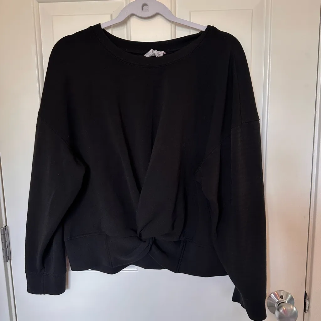 For The Republic sweatshirt with front knot size medium - Image 2