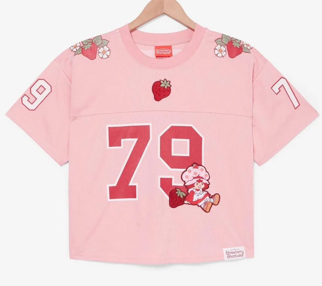 Strawberry Shortcake and Custard Cat Women's Cropped Pink Football Jersey - Image 2