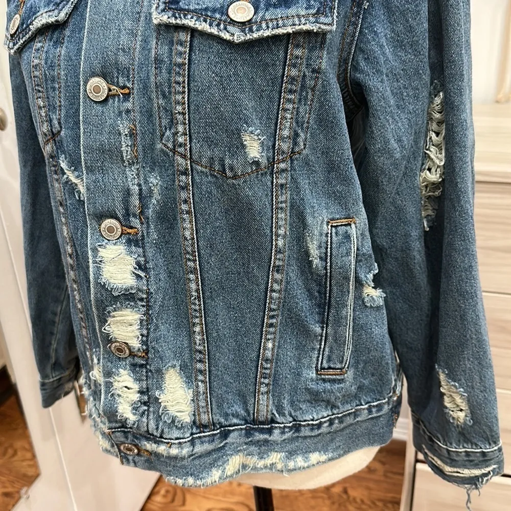 Revolve Signature Eight Extra Distressed Denim Jacket Small - Image 2