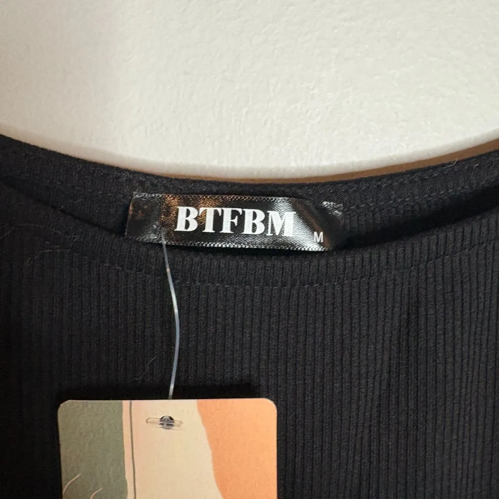 NWT Amazon black ribbed sheer puff sleeve blouse - Image 3