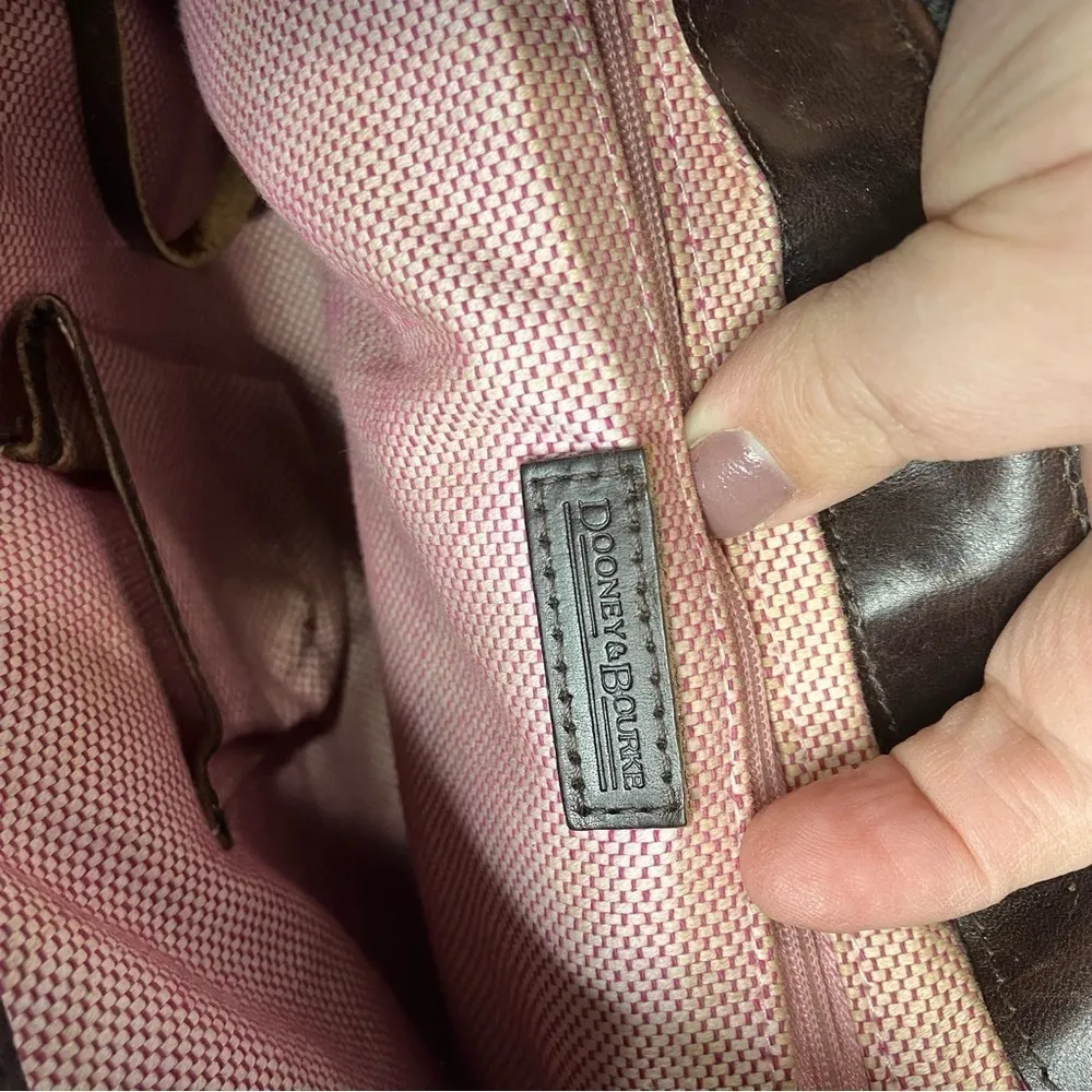 Dooney & Bourke safari brown‎ pebbled leather shoulder bag - Image 4