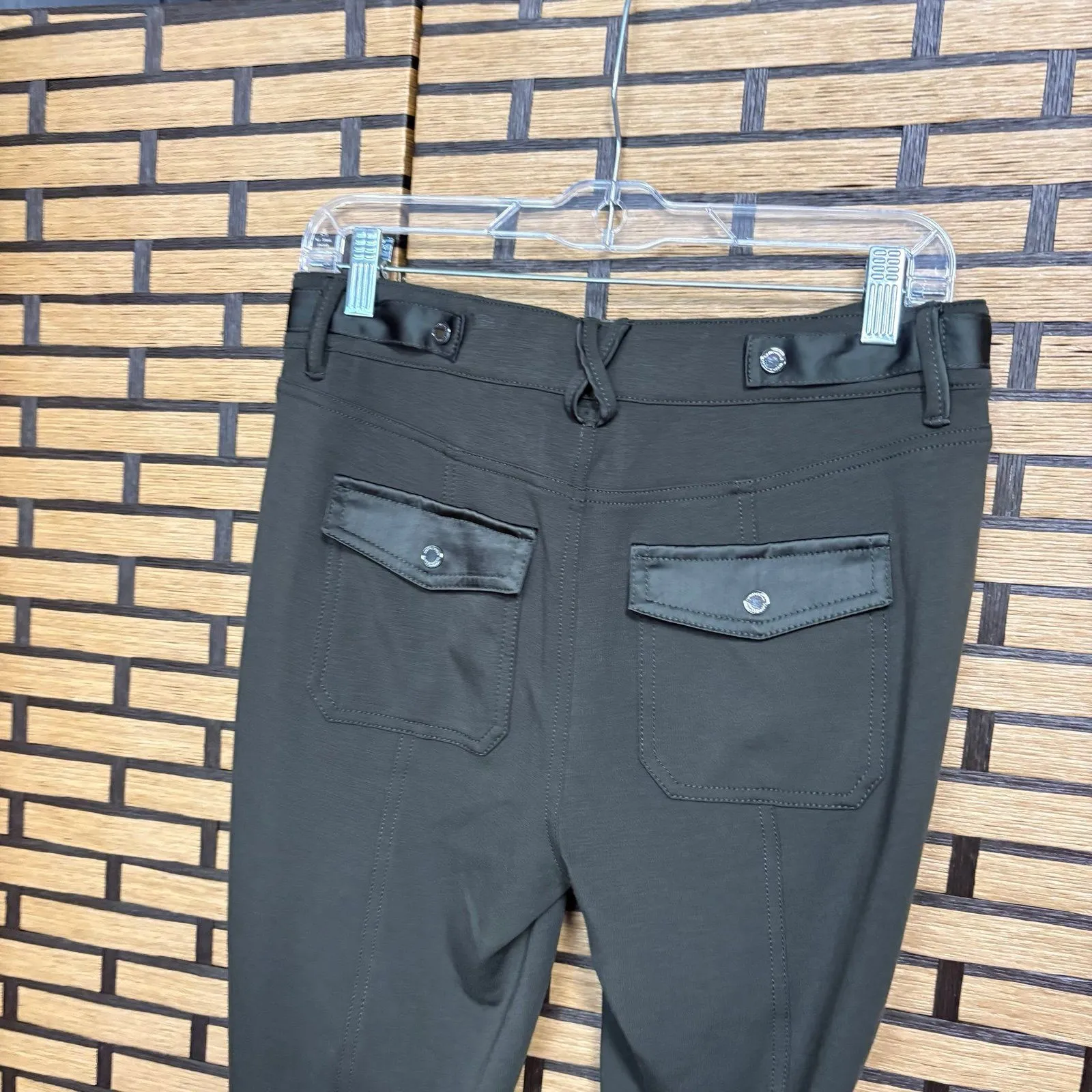 White House‎ Black Market Olive Green Straight Crops Size 4 - Image 7