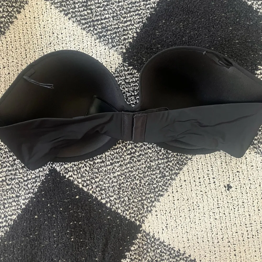 H&M black strapless bra - Image 7