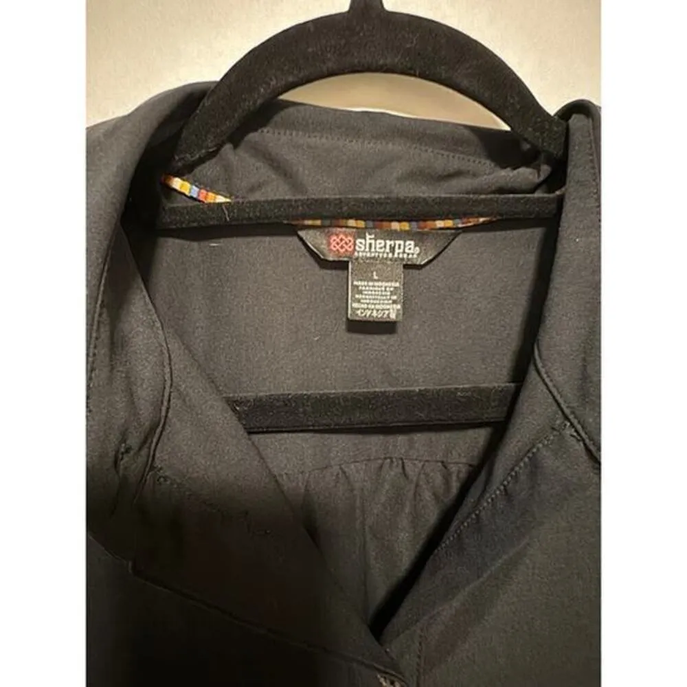 Sherpa Adventure Gear Black Cap Sleeve‎ Button Up Dress Size Large - Image 2