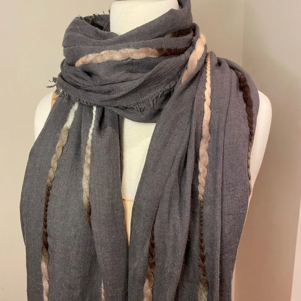 Simply Vera Vera Wang Long Gray Scarf - Image 2
