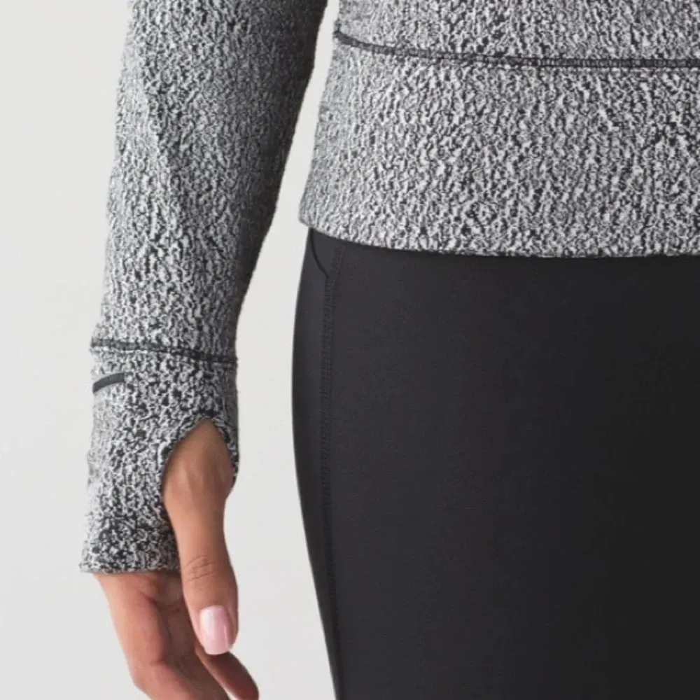 Lululemon 8 Rush Hour Long Sleeve Running Shirt in Spray Jacquard White Black - Image 5