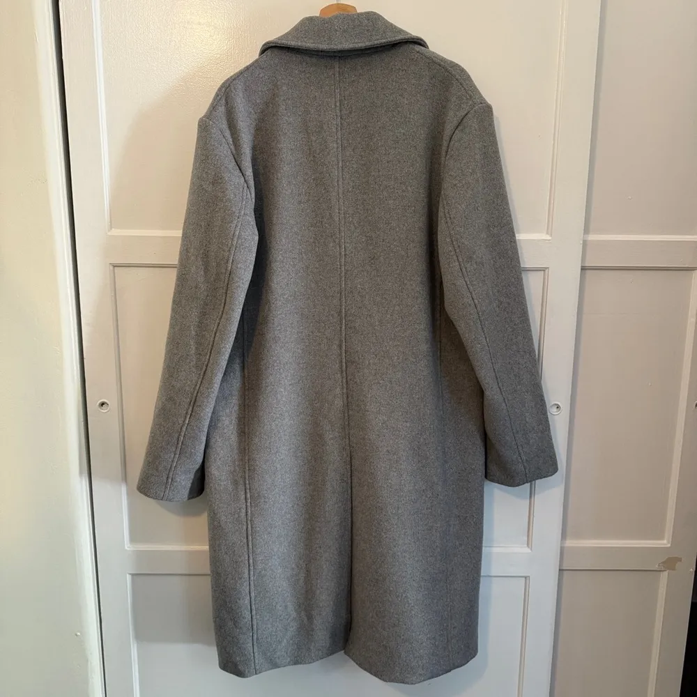 Robert Graham Relaxed Gray Wool Coat - Image 4