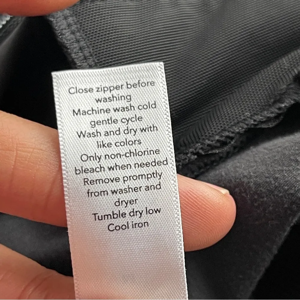 ATHLETA | Black Shanti Fitted Jacket Sz M - Image 9