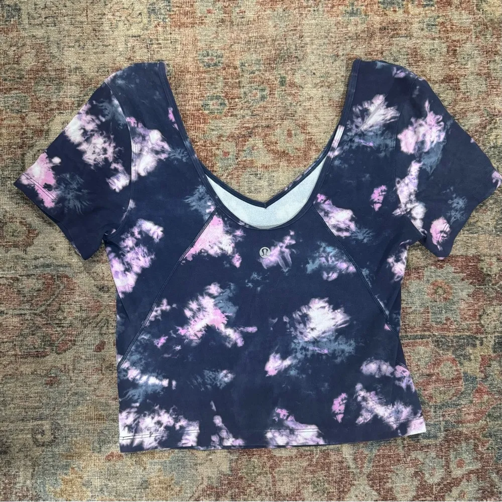Lululemon  'Align T-Shirt' size 8 - Image 4