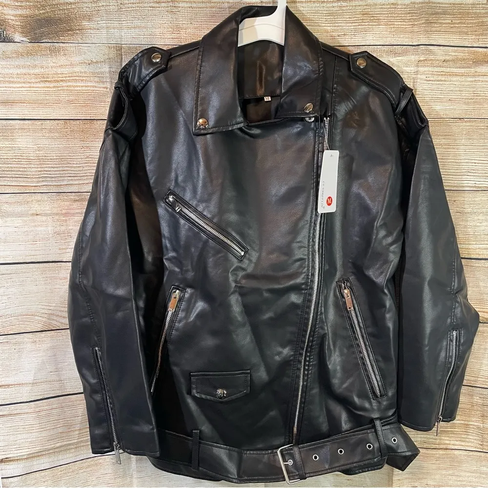 Faux leather moto biker black jacket womens Size Medium - Image 4