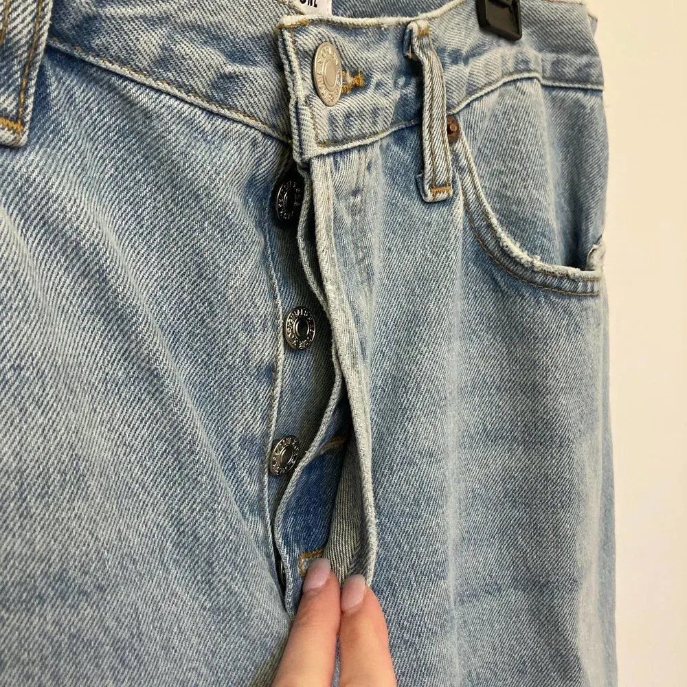 NWT Re/Done Faded Vintage Indigo Button Fly '70s Bootcut Jeans Size 31 - Image 4