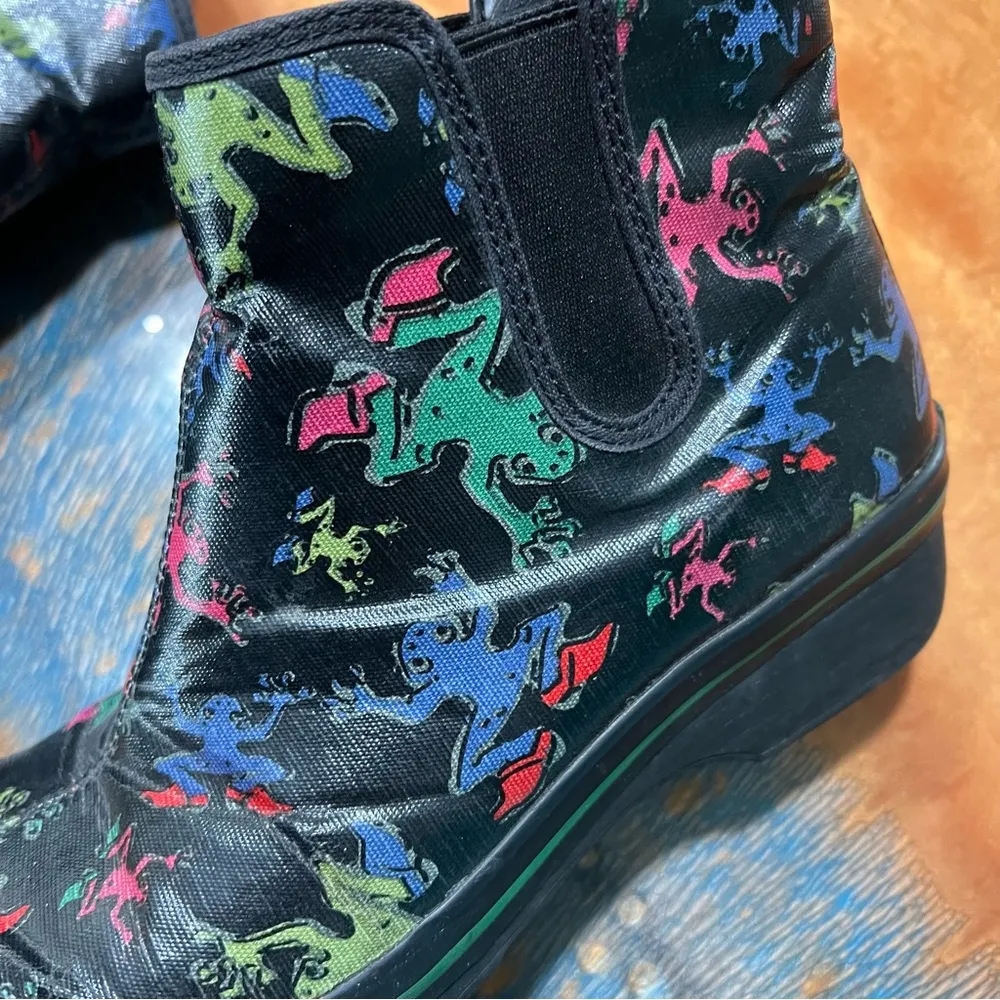 Dansko Vail Frog Print Clog Rain boots vegan waterproof pull on size 38 colorful - Image 3