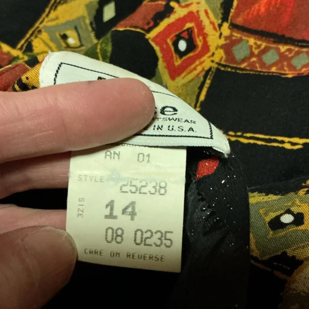 Vtg 80s bright colorful patchwork and floral blazer Size 14 - Image 3